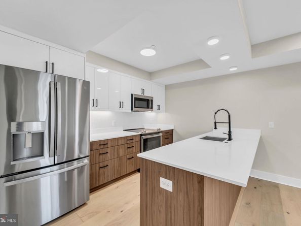 919 12TH Street NE A303, Washington DC 20002