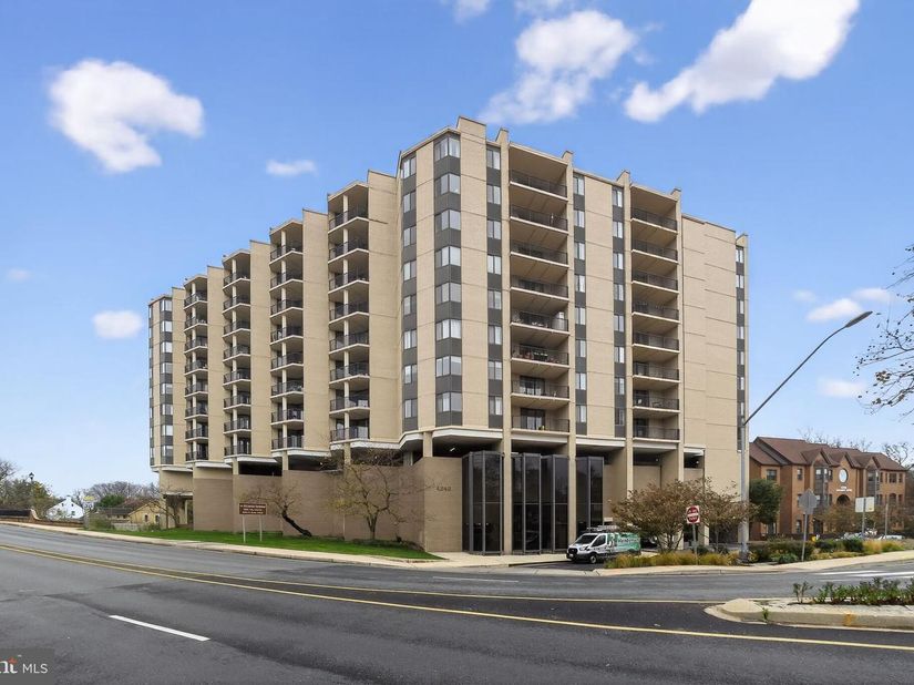 4242 E West Highway 714, Chevy Chase MD 20815