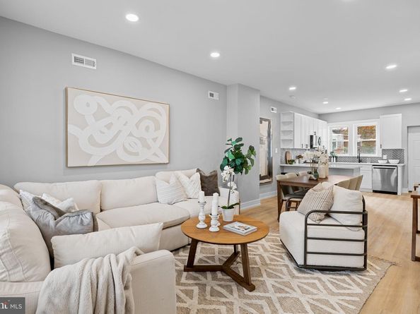 1030 S Frazier Street, Philadelphia PA 19143