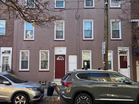 904-906 Greenwich Street, Philadelphia PA 19147