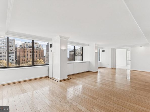 202 W Rittenhouse Square 1106, Philadelphia PA 19103