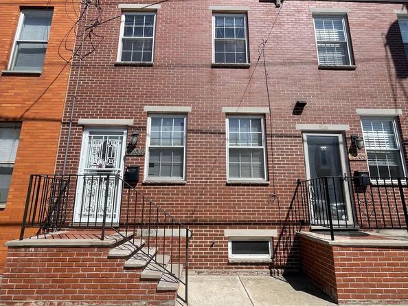 2203 S 5TH Street, Philadelphia PA 19148