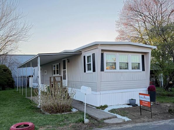 111 Hoover Drive, Fairless Hills PA 19030