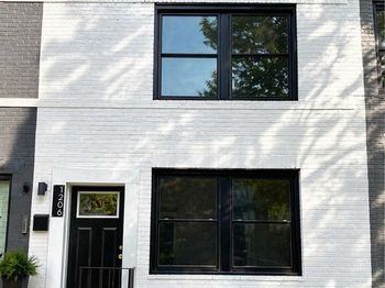 1206 16TH Street NE