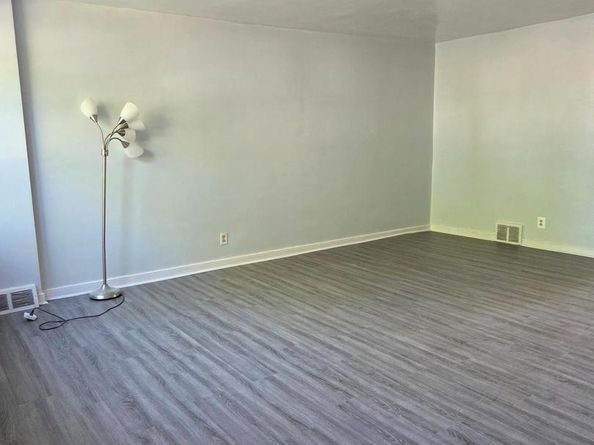 6749 E Roosevelt Boulevard, Philadelphia PA 19149