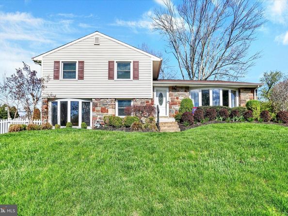 1170 Ballytore Road, Huntingdon Valley PA 19006