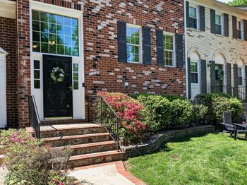 11737 Dry River Court