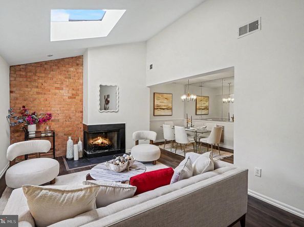 3450 Summit Court NE 3450, Washington DC 20018