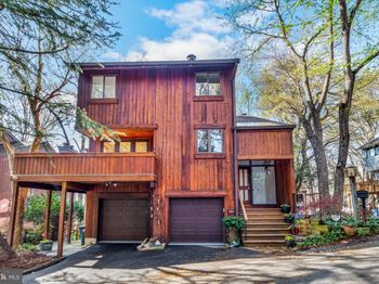 5211 Macarthur Terrace NW