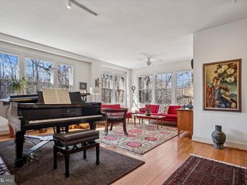 3041 Sedgwick Street NW