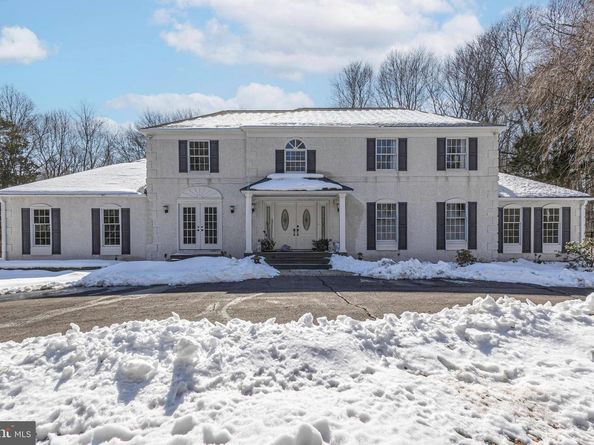 196 Aqueduct Road, Washington Crossing PA 18977