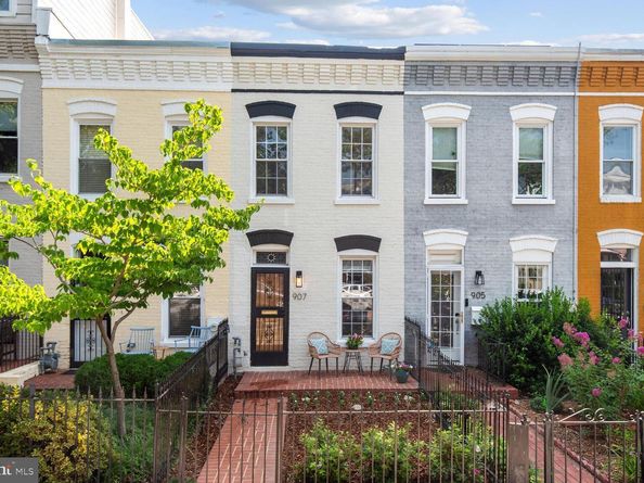 907 8TH Street NE, Washington DC 20002