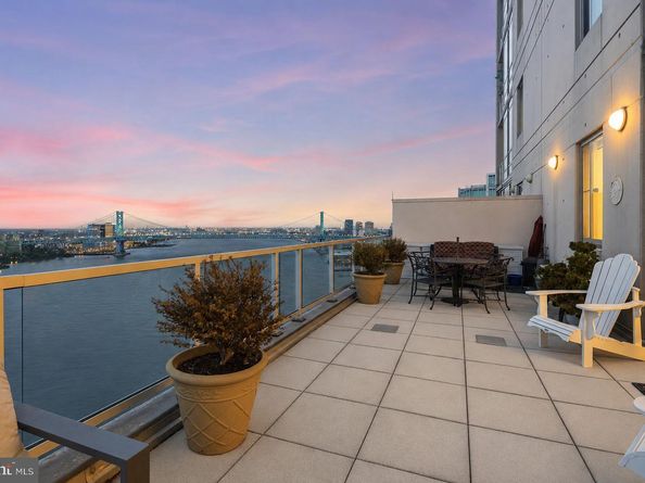 901 N Penn Street R2301, Philadelphia PA 19123