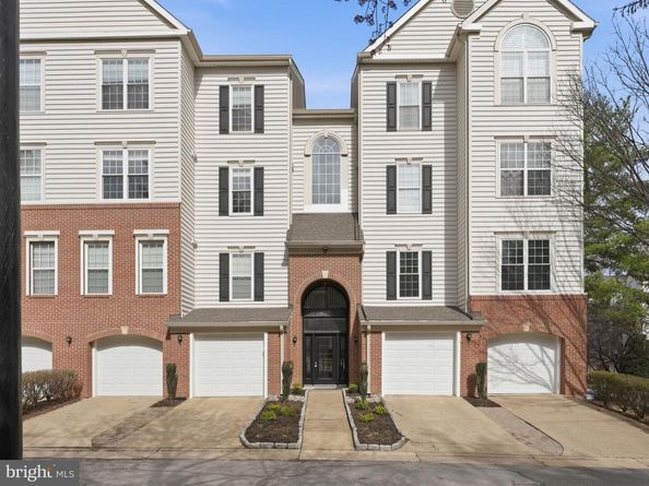 4667 Longstreet Lane 205, Alexandria VA 22311