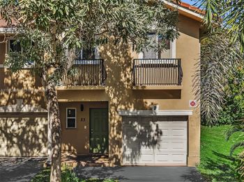 23 SE 3rd Avenue