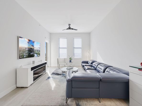 511 SE 5th Ave 2412, Fort Lauderdale FL 33301