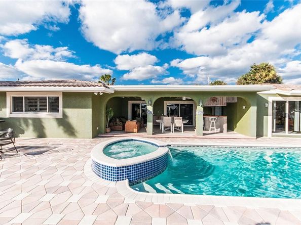 2732 NE 10th St, Pompano Beach FL 33062