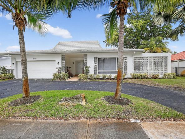1931 NE 62nd Street, Fort Lauderdale FL 33308