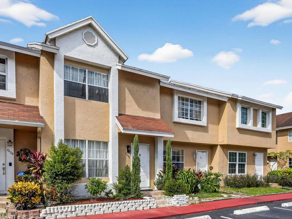 7232 Woodmont Avenue 7232, Tamarac FL 33321