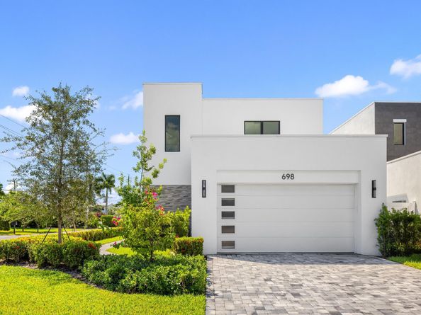 698 Jeffery Street, Boca Raton FL 33487