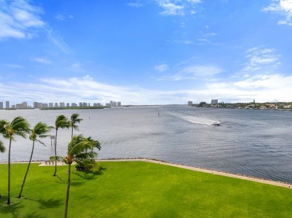 115 Lakeshore Drive 547, North Palm Beach FL 33408