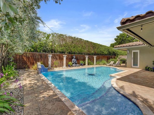 2732 NE 26th St, Fort Lauderdale FL 33305