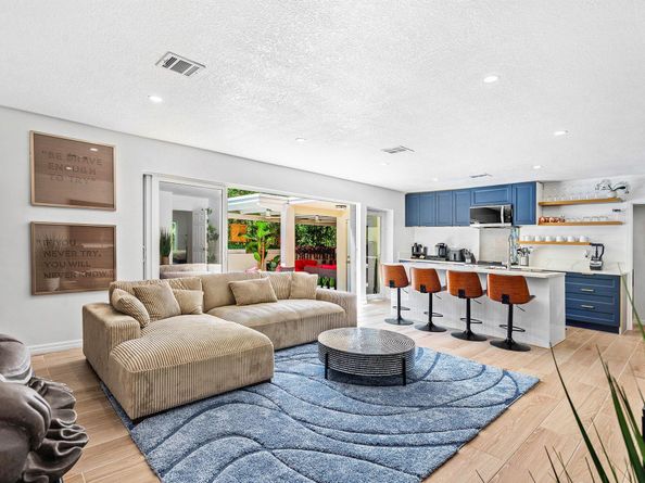 2041 NE 30th Street, Fort Lauderdale FL 33306