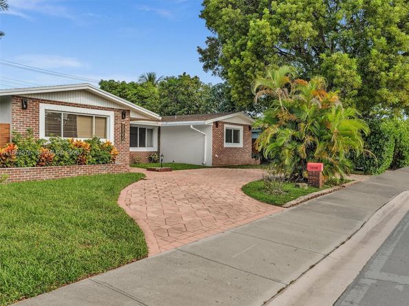 20350 Highland Lakes Boulevard, Miami FL 33179
