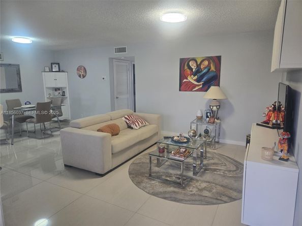 5300 Washington Street U403, Hollywood FL 33021