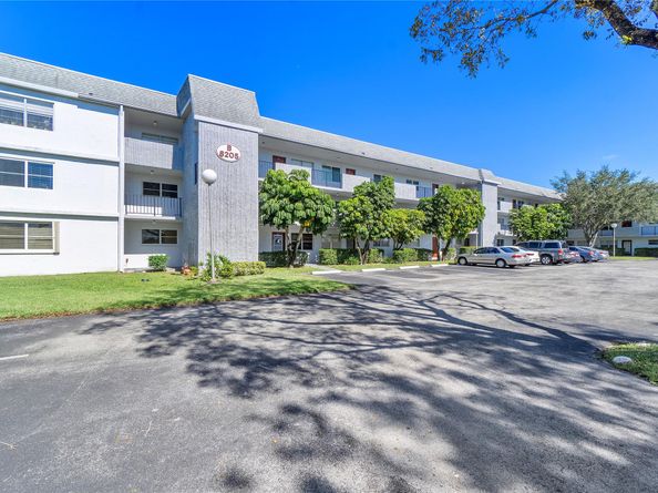 8205 NW 61st St B305, Tamarac FL 33321