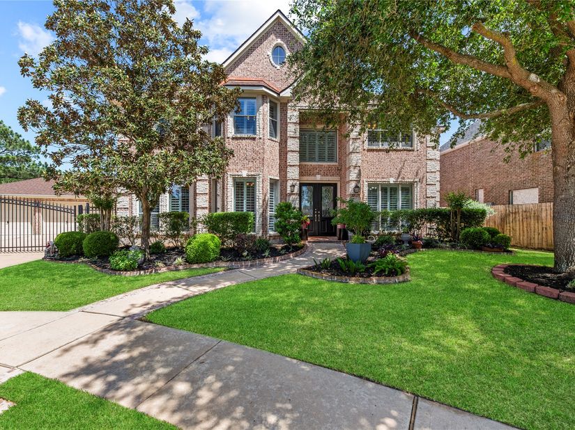 8106 Hollowhaven Court, Houston TX 77095