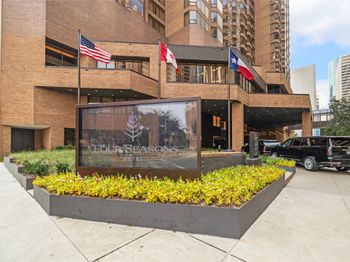 1111 Caroline Street