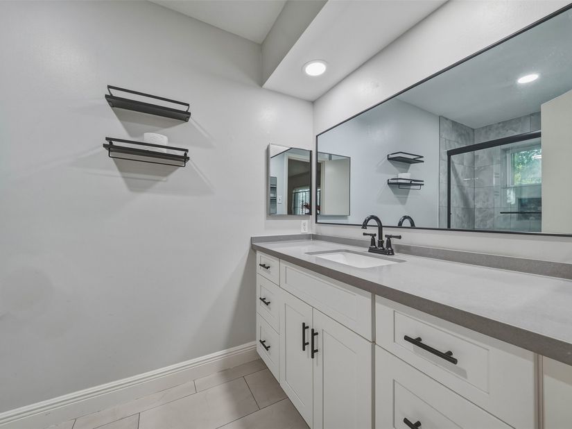 10514 Long River Drive, Sugar Land TX 77498