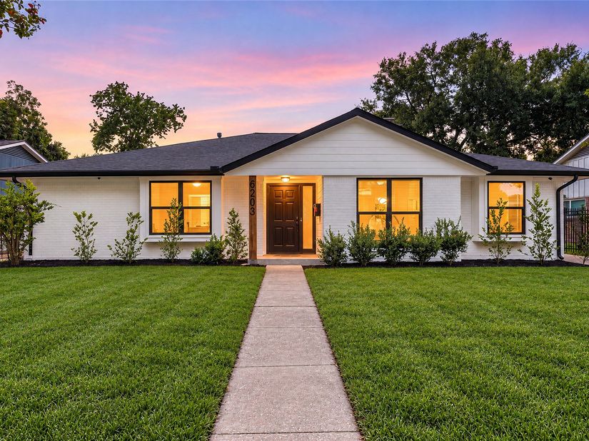 6203 Rutherglenn Drive, Houston TX 77096