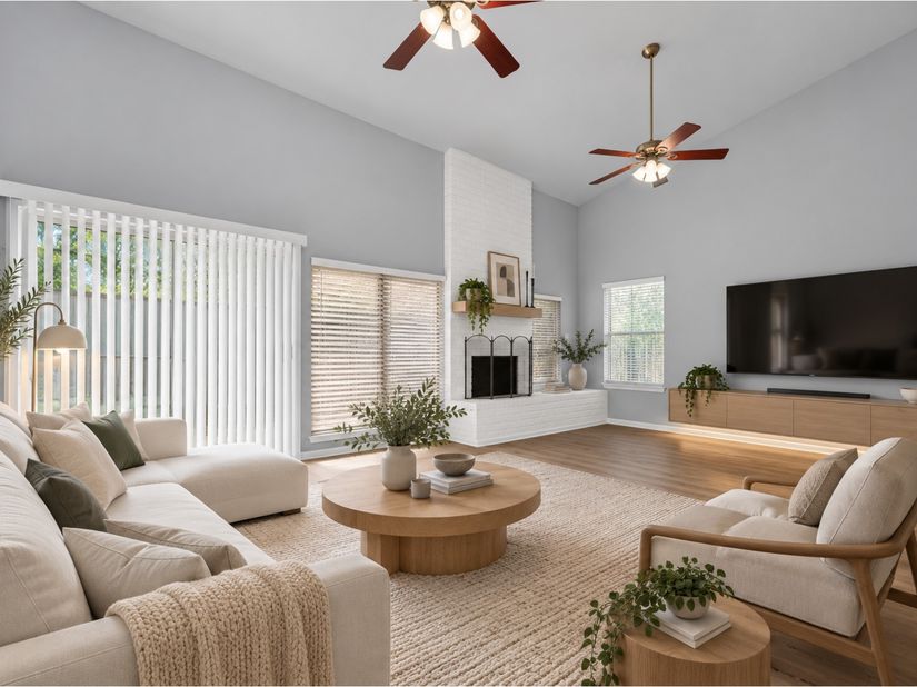 880 Tully Road 44, Houston TX 77079