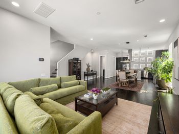1232 W 24th Street