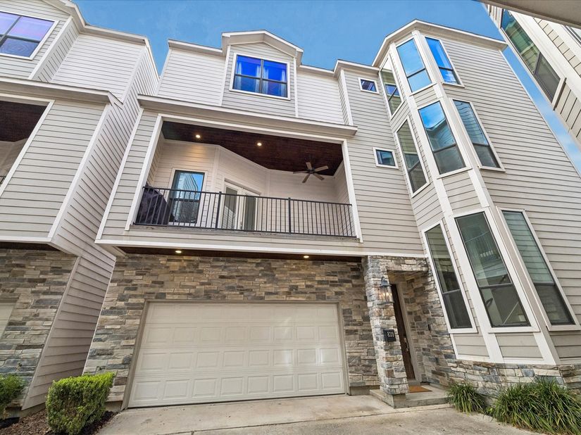 839 W 19th Street, Houston TX 77008