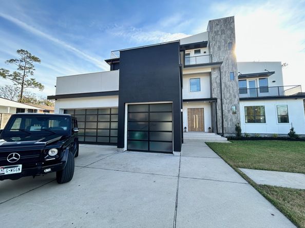 3308 N Macgregor Way, Houston TX 77004