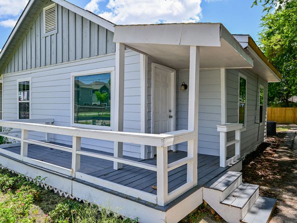 4714 Nichols Street, Houston TX 77020