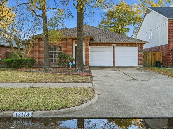 13118 Woodtrek Lane, Houston TX 77015