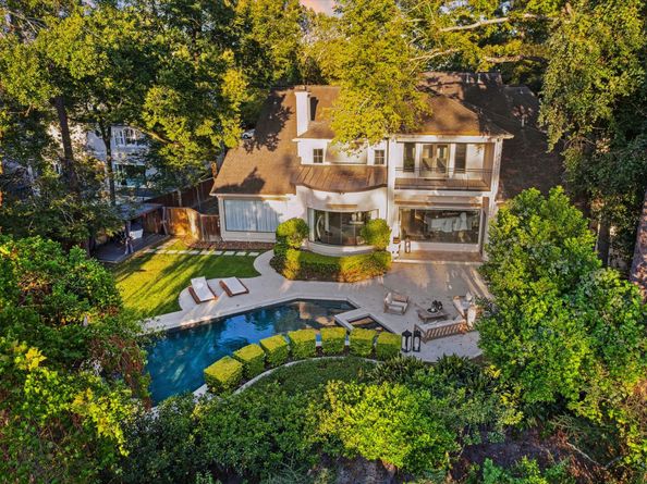 918 Huntington Cove, Houston TX 77063