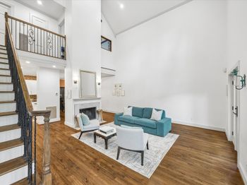 6013 Inwood Drive