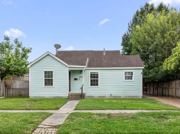 6942 Moss Rose Street