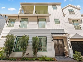 506 W Cottage Street