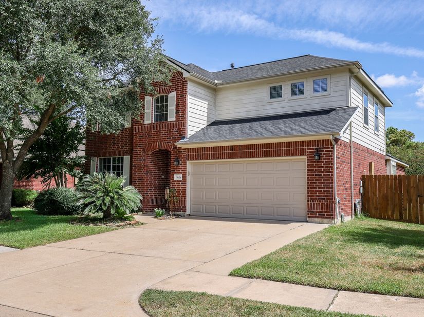 9626 Red Rugosa Drive, Houston TX 77095
