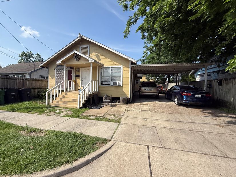 6723 Avenue P, Houston TX 77011