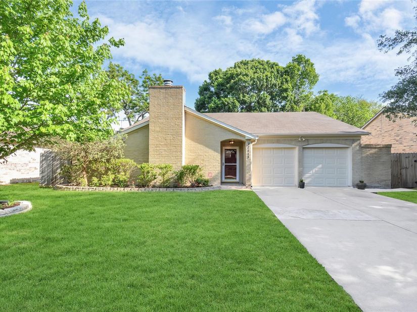 22218 Deville Drive, Katy TX 77450