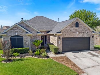 9506 Eddys Edge Court