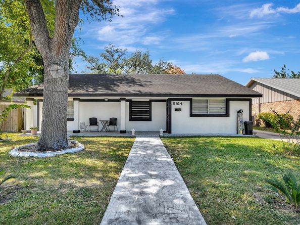 8314 Albacore Drive, Houston TX 77074