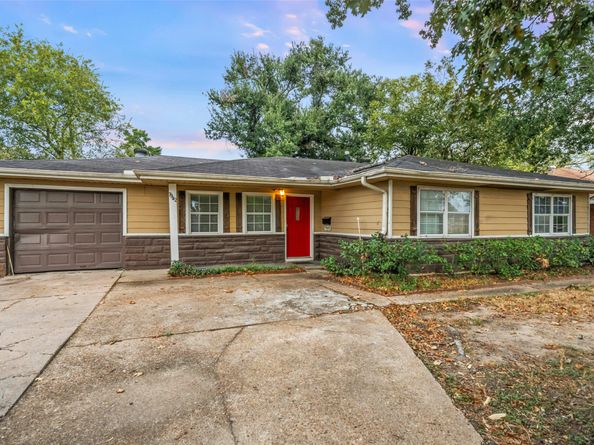 7942 Hammerly Boulevard, Houston TX 77055